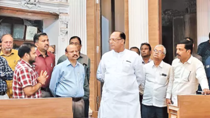 legislative council building reconstruction work to be expedited